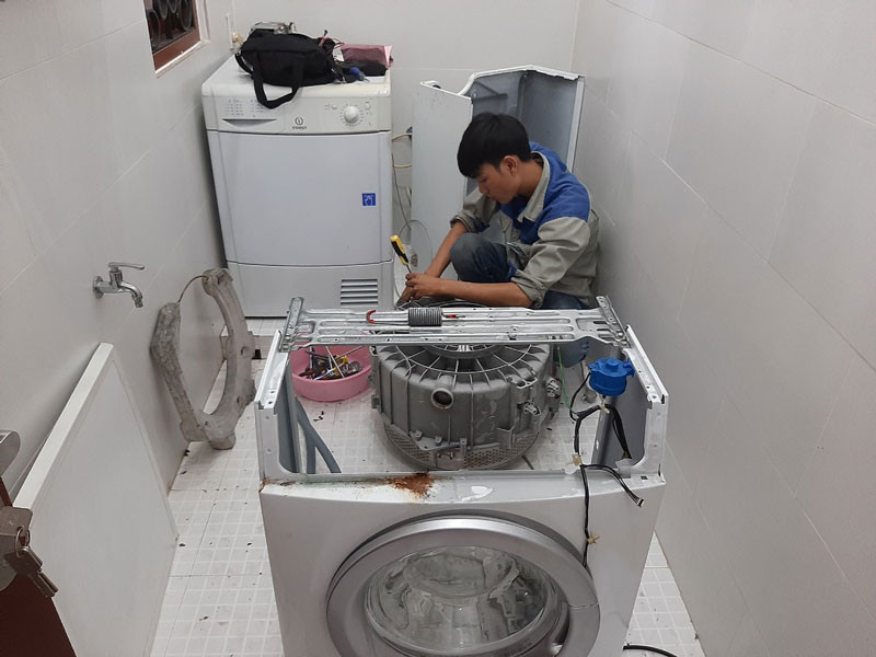Bảo dưỡng vệ sinh máy giặt giá rẻ